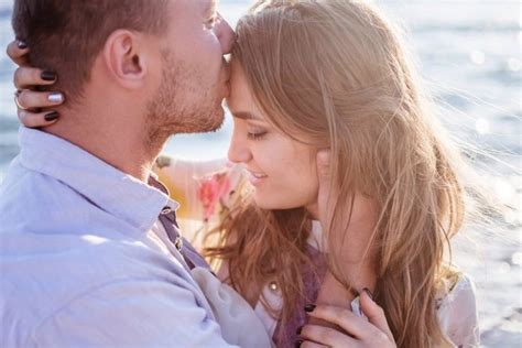 Poljubljanje, če je dobra kemija Erotična masaža Goderich
